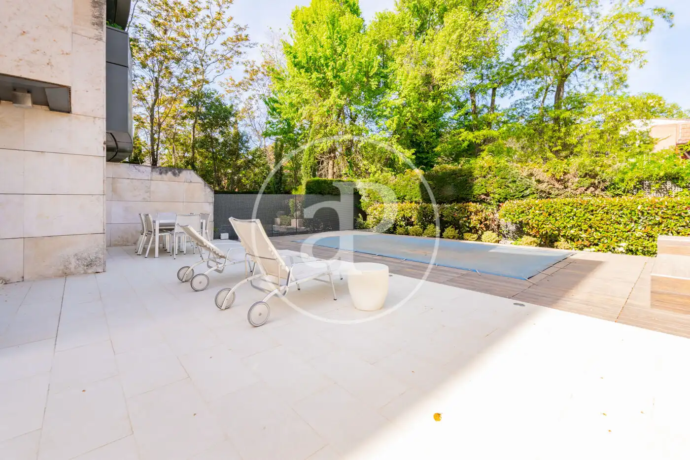 Terraza de Casa adosada en venta en Madrid con Aire acondicionado, Calefacción y Jardín privado