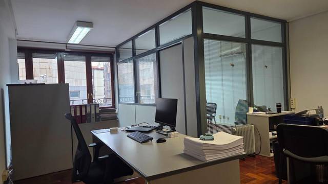 Oficina en Alquiler en Calle Colón de Larreategui en Plaza Circular
