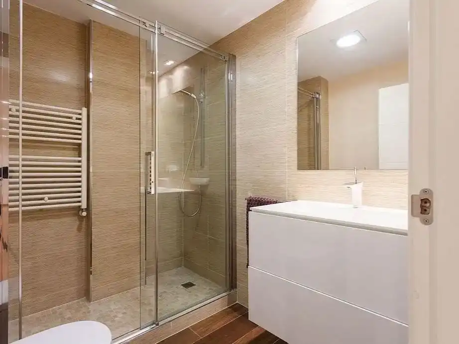 Bathroom of Flat for share in Arona