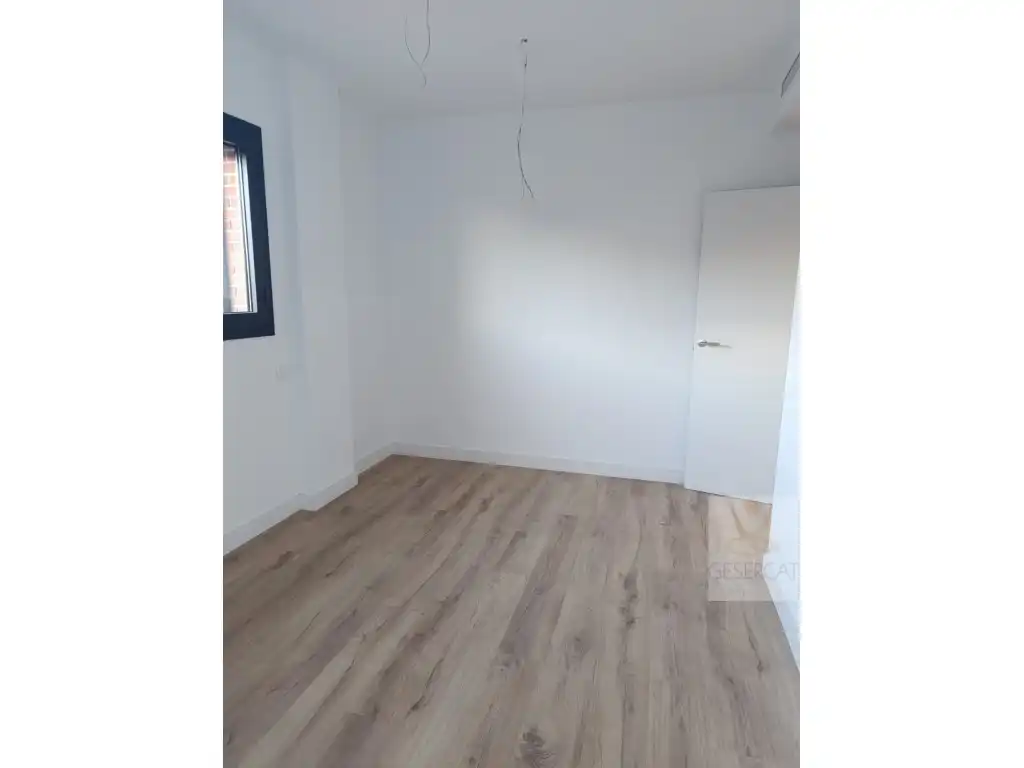 Wohnung zur Miete in Calle Benet Cortada, Volpelleres