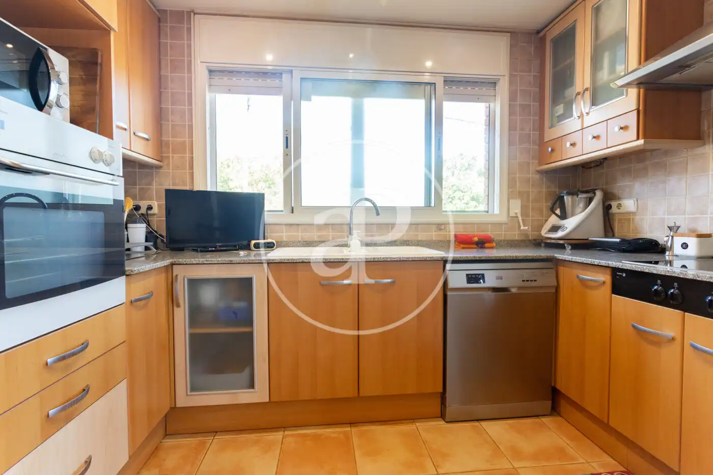 Cocina de Casa o chalet en venta en Rubí con Aire acondicionado, Calefacción y Jardín privado