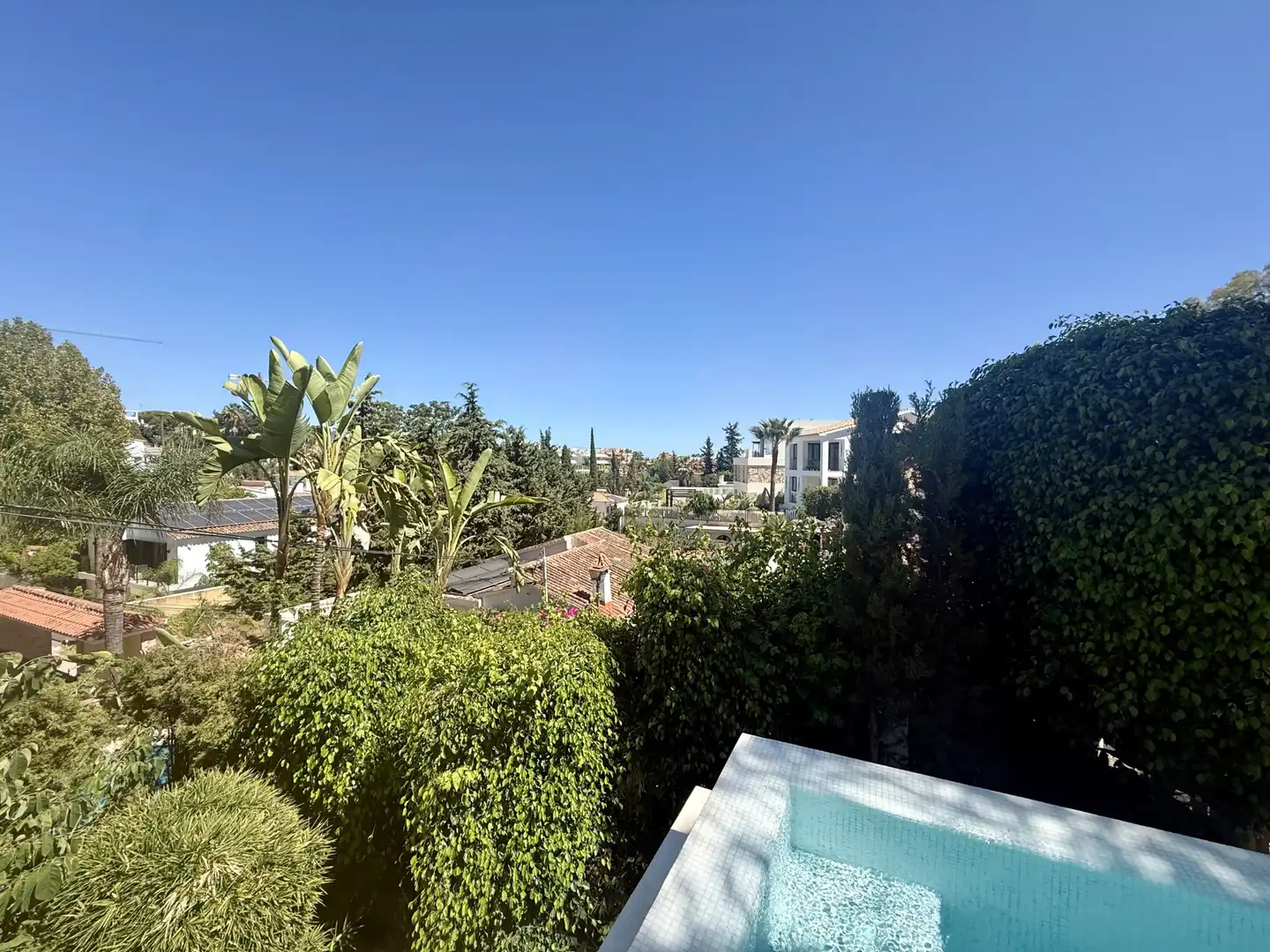 Vista exterior de Casa o chalet en venta en Marbella con Aire acondicionado, Jardín privado y Terraza