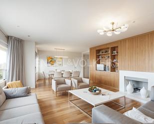 Living room of Apartment for sale in  Valencia Capital  with Air Conditioner, Heating and Balcony