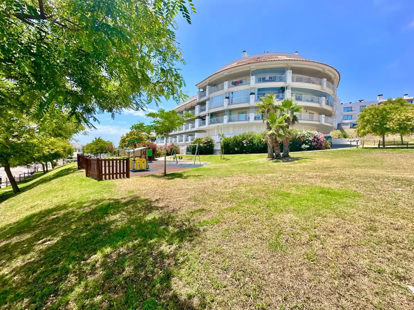 Ático con ascensor en venta en Castillo Sohail - Myramar