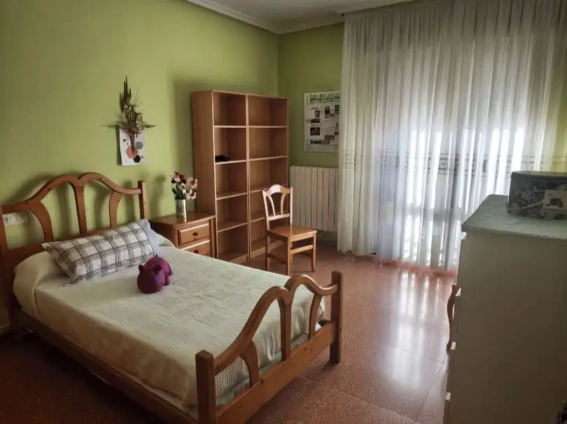 Dormitori de Pis en venda en Calahorra amb Balcó