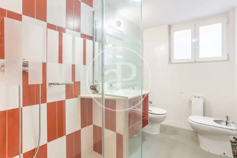 Baño de Casa o chalet en venta en Paterna con Aire acondicionado, Calefacción y Jardín privado