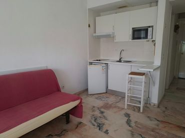 Estudi amb piscina de lloguer a Calle Secoya