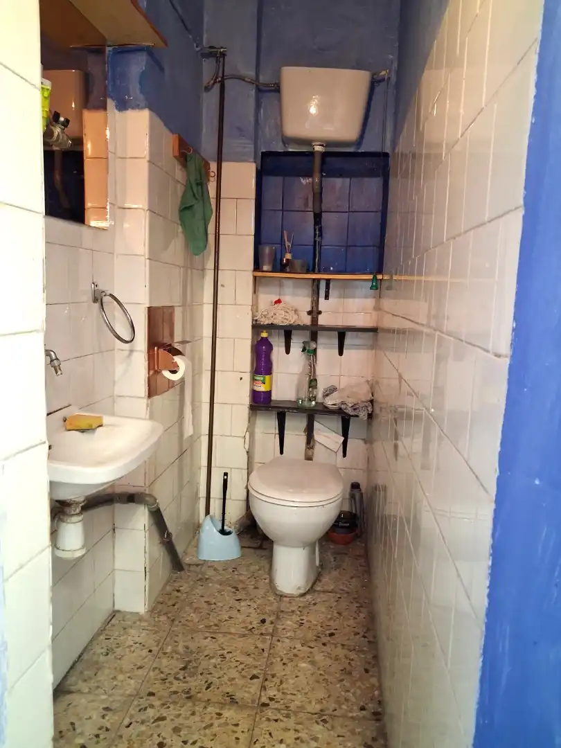 Bathroom of Commercial properties for rent in Zaragoza  with Air Conditioner, Furnished and Alarm