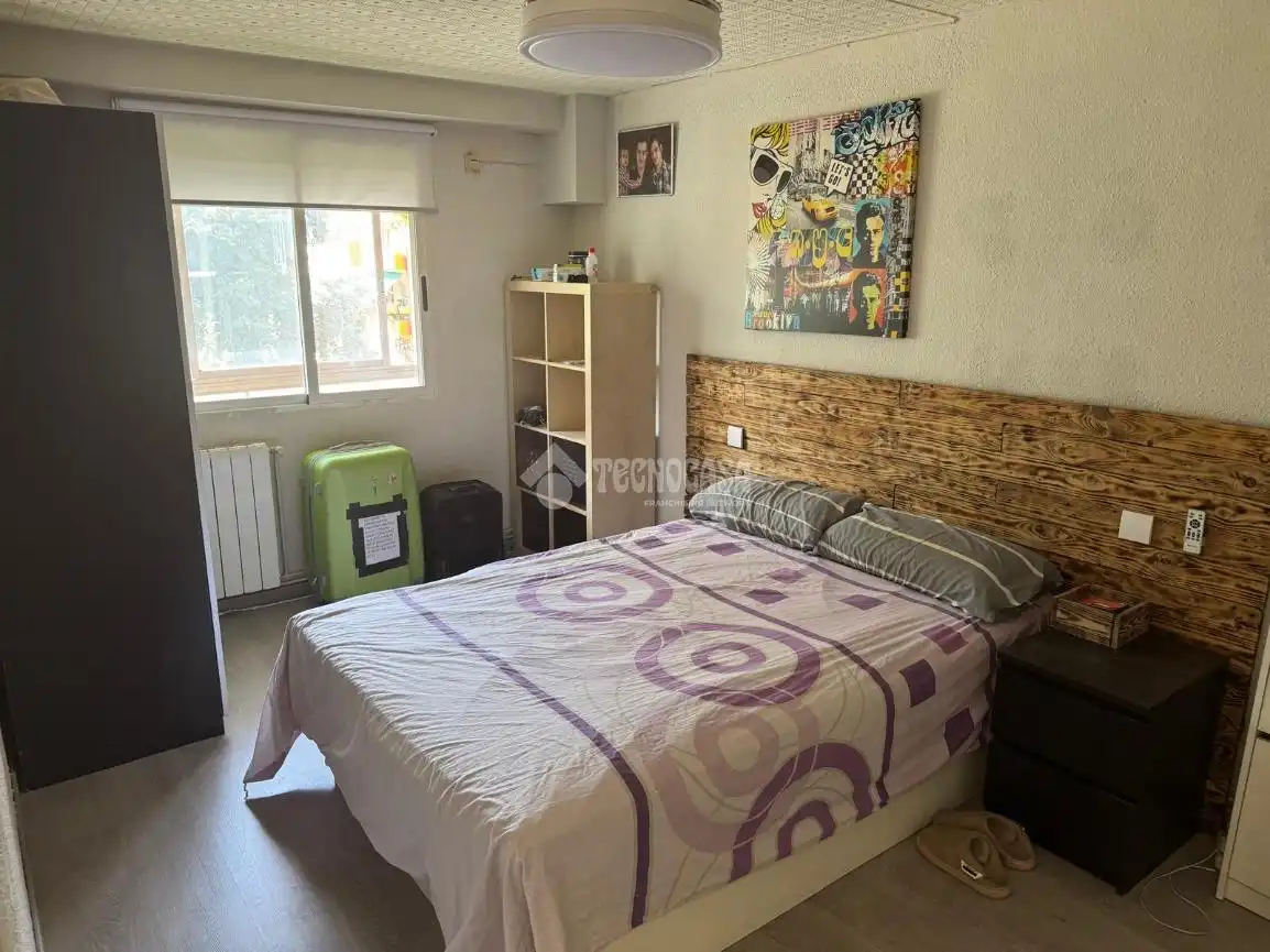 Habitación de Piso en venta en Zaragoza con Calefacción y Balcón