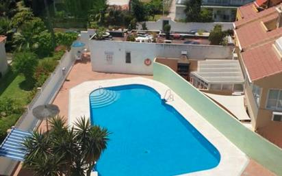 Piscina de Apartament en venda en Benalmádena amb Aire condicionat, Terrassa i Piscina