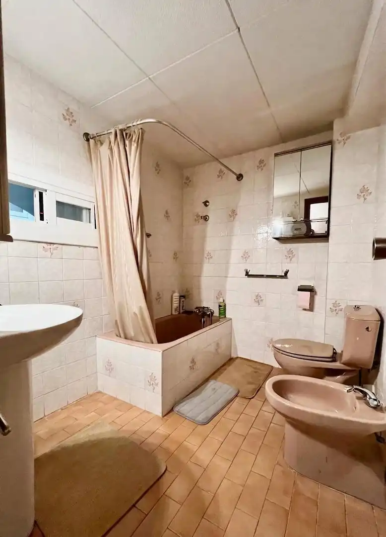 Bany de Casa o xalet en venda en Riba-roja d'Ebre amb Aire condicionat, Calefacció i Terrassa