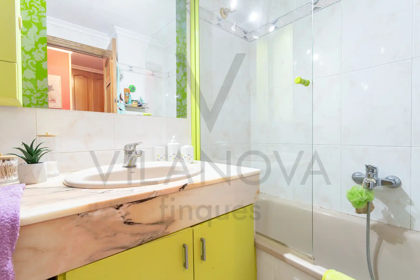Badezimmer von Einfamilien-Reihenhaus zum Verkauf in Reus mit Heizung, Privatgarten und Terrasse
