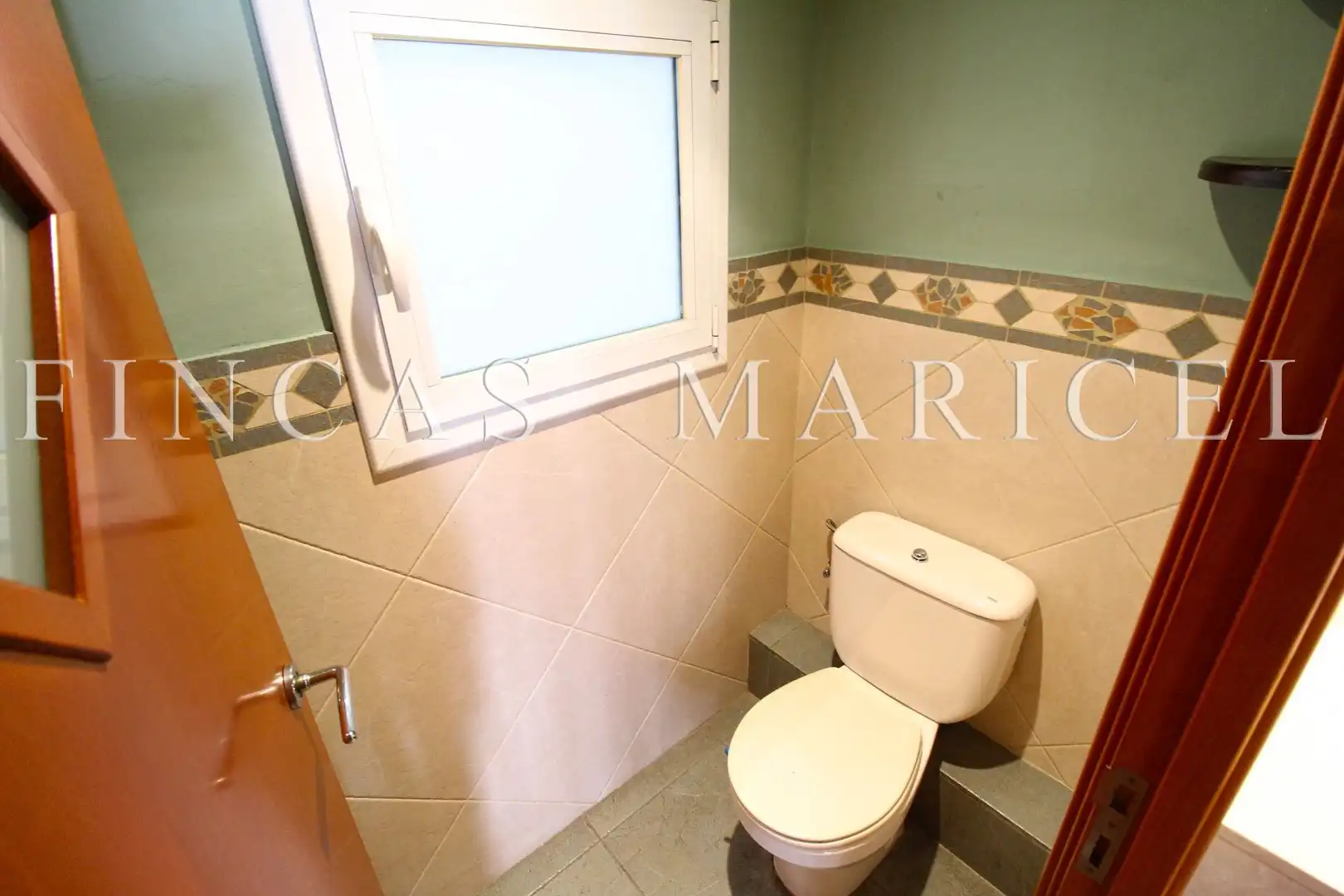 Bathroom of Attic for sale in Sitges  with Air Conditioner and Terrace
