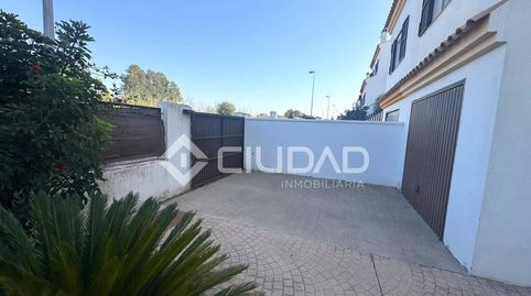 Foto 5 de Casa adosada en venta en Bonanza - Avda de Huelva - Barrio Andalucia, Sanlúcar de Barrameda