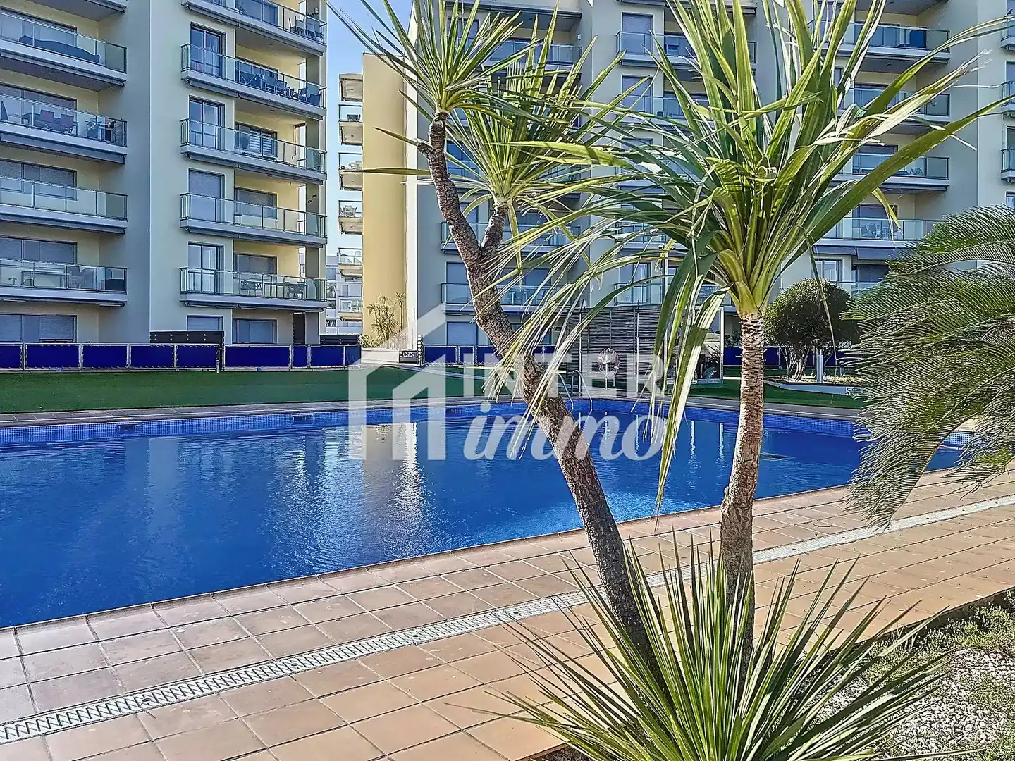 Swimming pool of Flat for sale in Santa Margarita