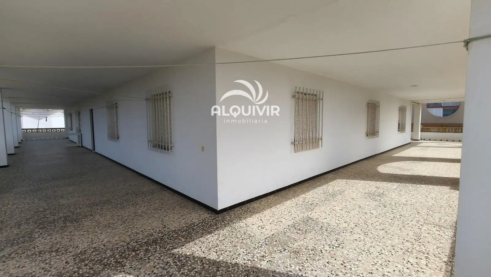 Vista exterior de Edificio en venta en Almonte