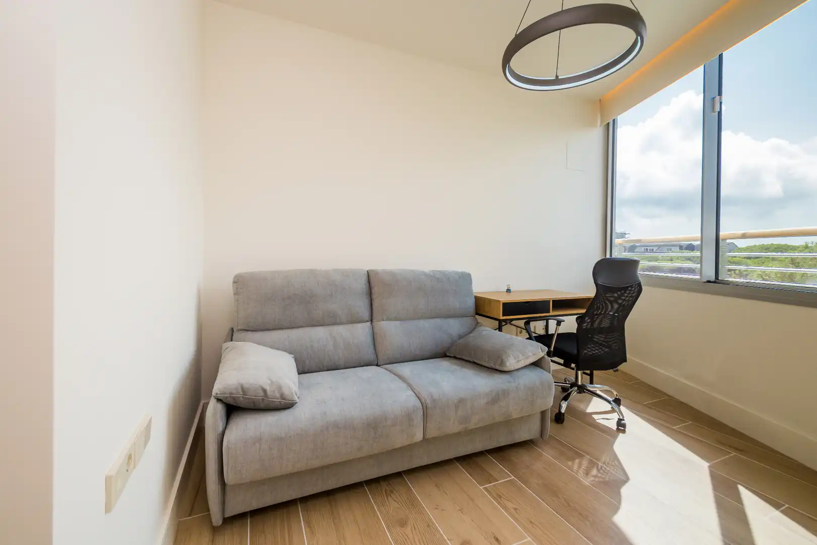 Sala de estar de Apartamento en venta en Castell d'Aro, Platja d'Aro i s'Agaró con Aire acondicionado, Terraza y Amueblado