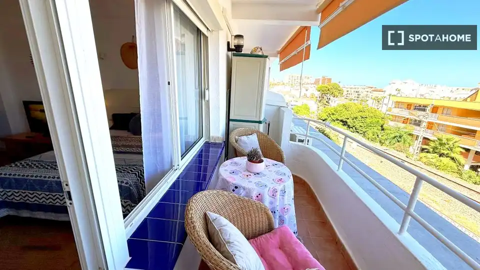 Terrassa de Apartament per a compartir en Torremolinos amb Aire condicionat, Calefacció i Terrassa