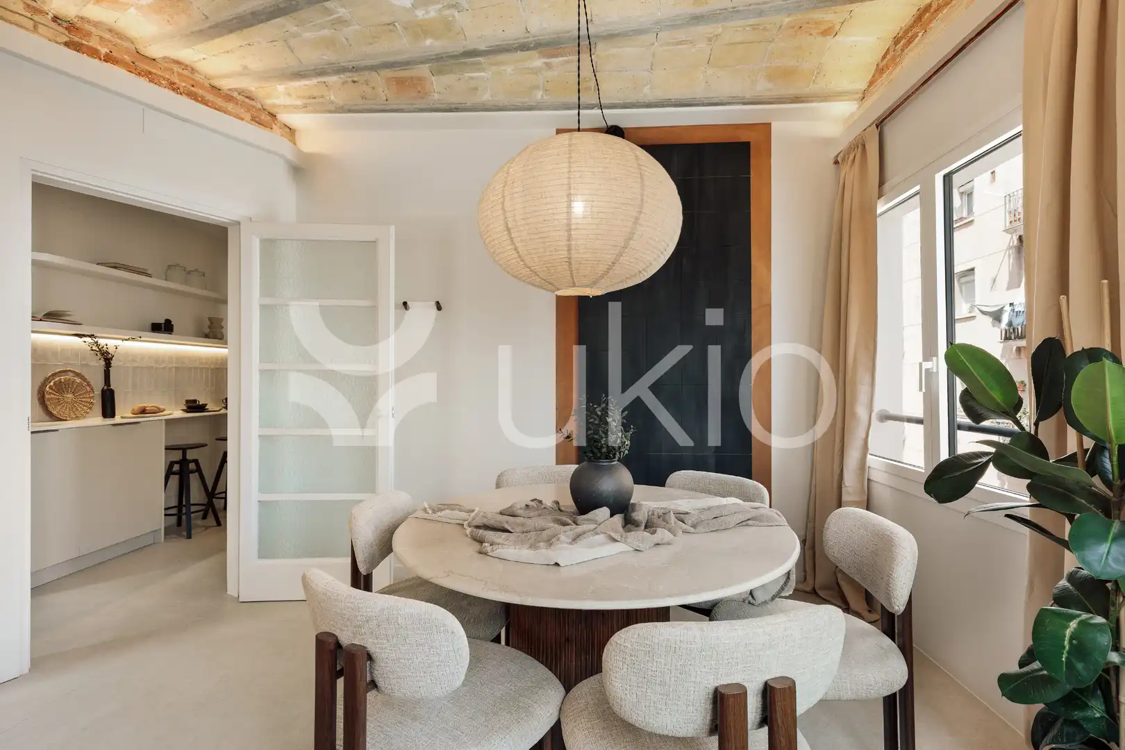 Comedor de Apartamento de alquiler en Barcelona con Aire acondicionado, Calefacción y Terraza