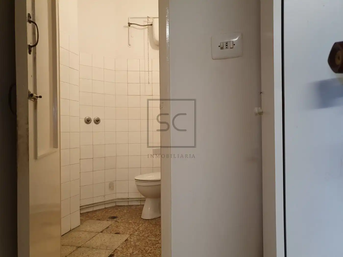 Bathroom of Commercial properties for sale in Ferrol  with Furnished