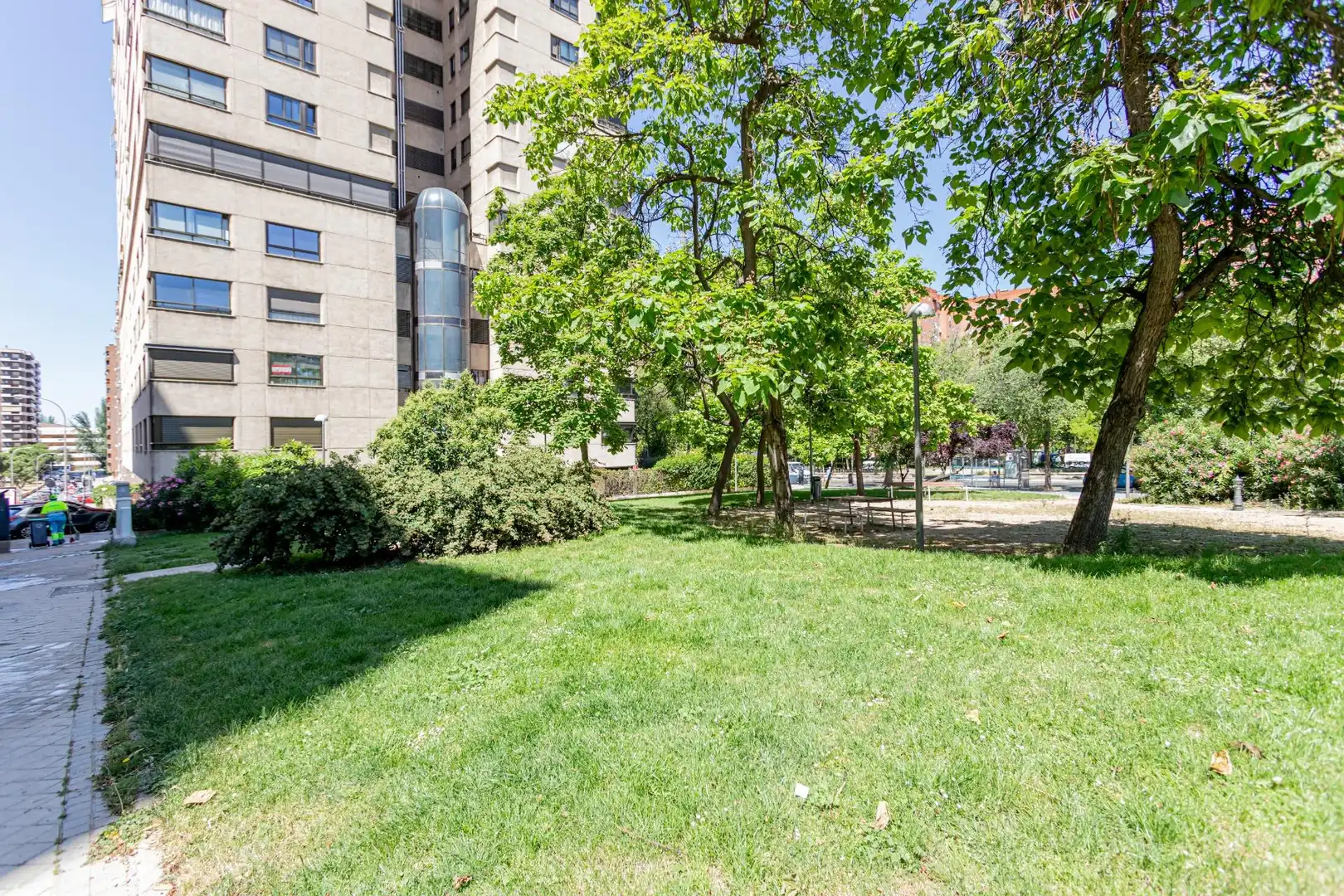 Exterior view of Flat for sale in Madrid  with Heating, Parquet flooring and Community pool