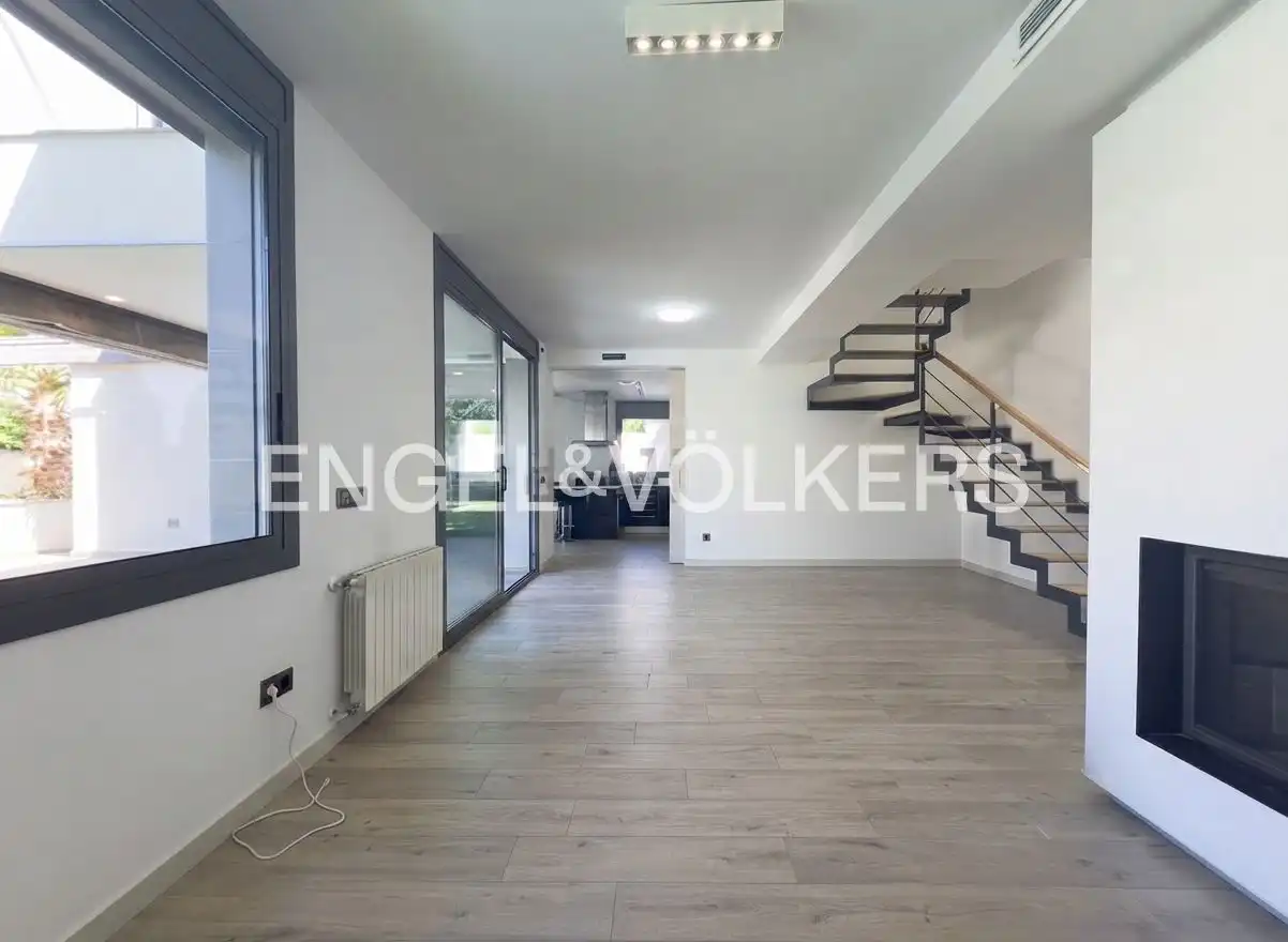 Chalet con terraza en venta en Carrer dels Estornells, imagen 9