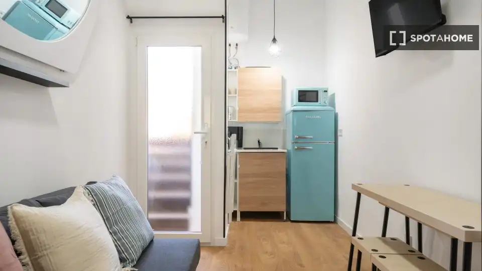 Kitchen of Apartments for share in Madrid  with Air Conditioner, Heating and Terrace