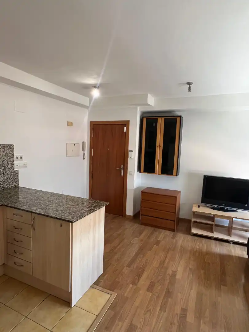 Flat with terrace for sale in Carrer Vint, imagen 4