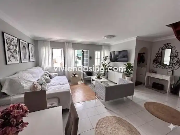 Wohnzimmer von Einfamilien-Reihenhaus zum Verkauf in La Orotava mit Terrasse und Balkon