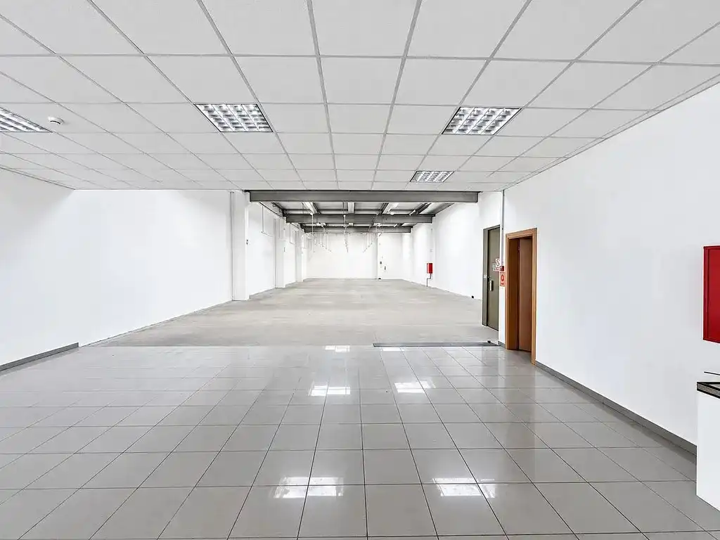 Nave industrielle avec ascenseur à louer à Port, imagen 10