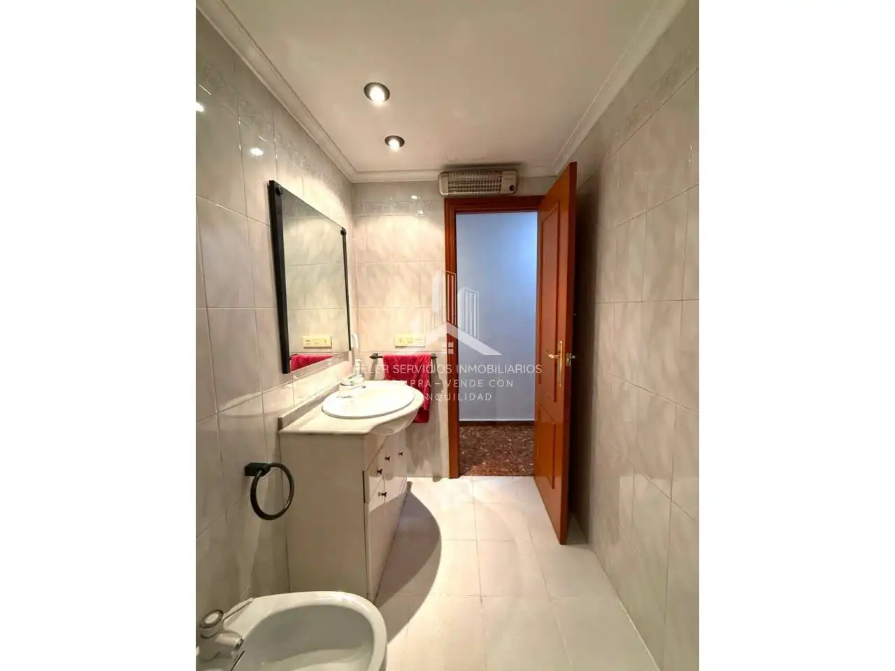 Bathroom of Flat for rent in Castellón de la Plana / Castelló de la Plana  with Furnished
