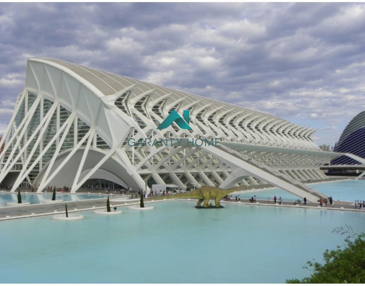 Exterior view of Flat to rent in  Valencia Capital  with Air Conditioner, Terrace and Balcony