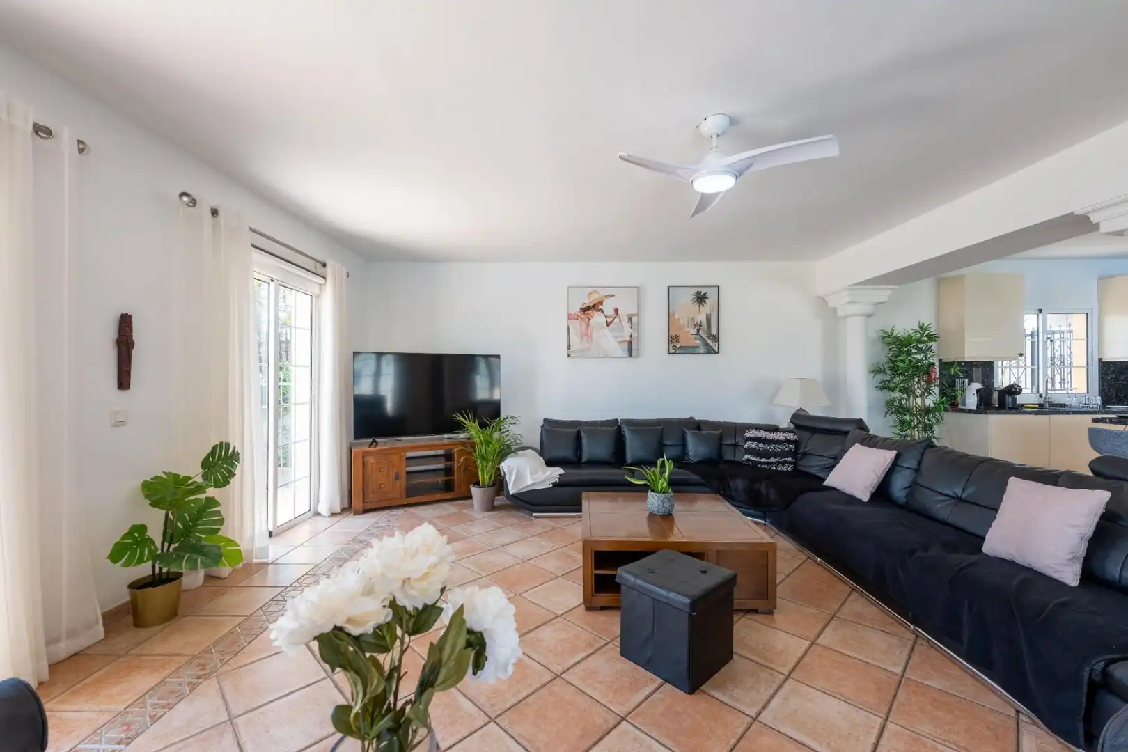 Living room of Houses for sale in San Miguel de Abona  with Air Conditioner, Private garden and Terrace