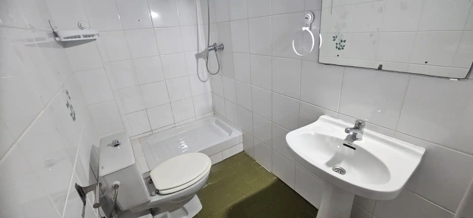Bany de Pis en venda en Cunit amb Terrassa i Traster