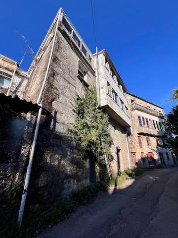 Casa adosada en Venta en Lugar a Lomba en Ponteareas