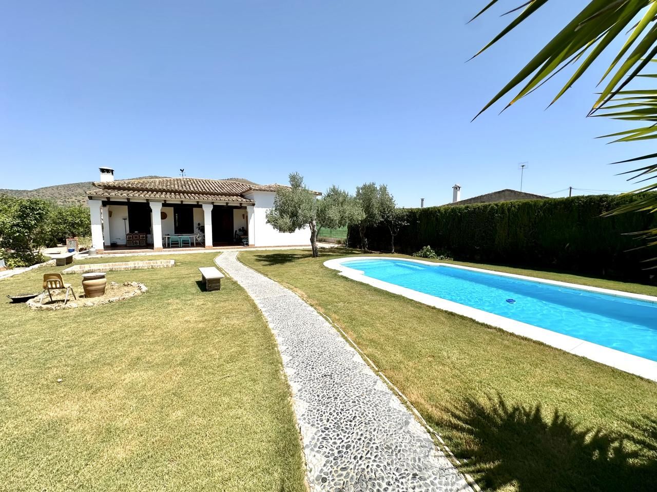 Garden of Country house for sale in Sierra de Yeguas  with Air Conditioner, Private garden and Storage room