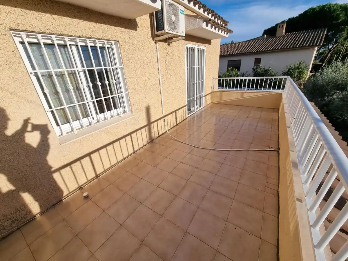 Terrassa de Casa o xalet en venda en Castellón de la Plana / Castelló de la Plana amb Aire condicionat, Calefacció i Terrassa