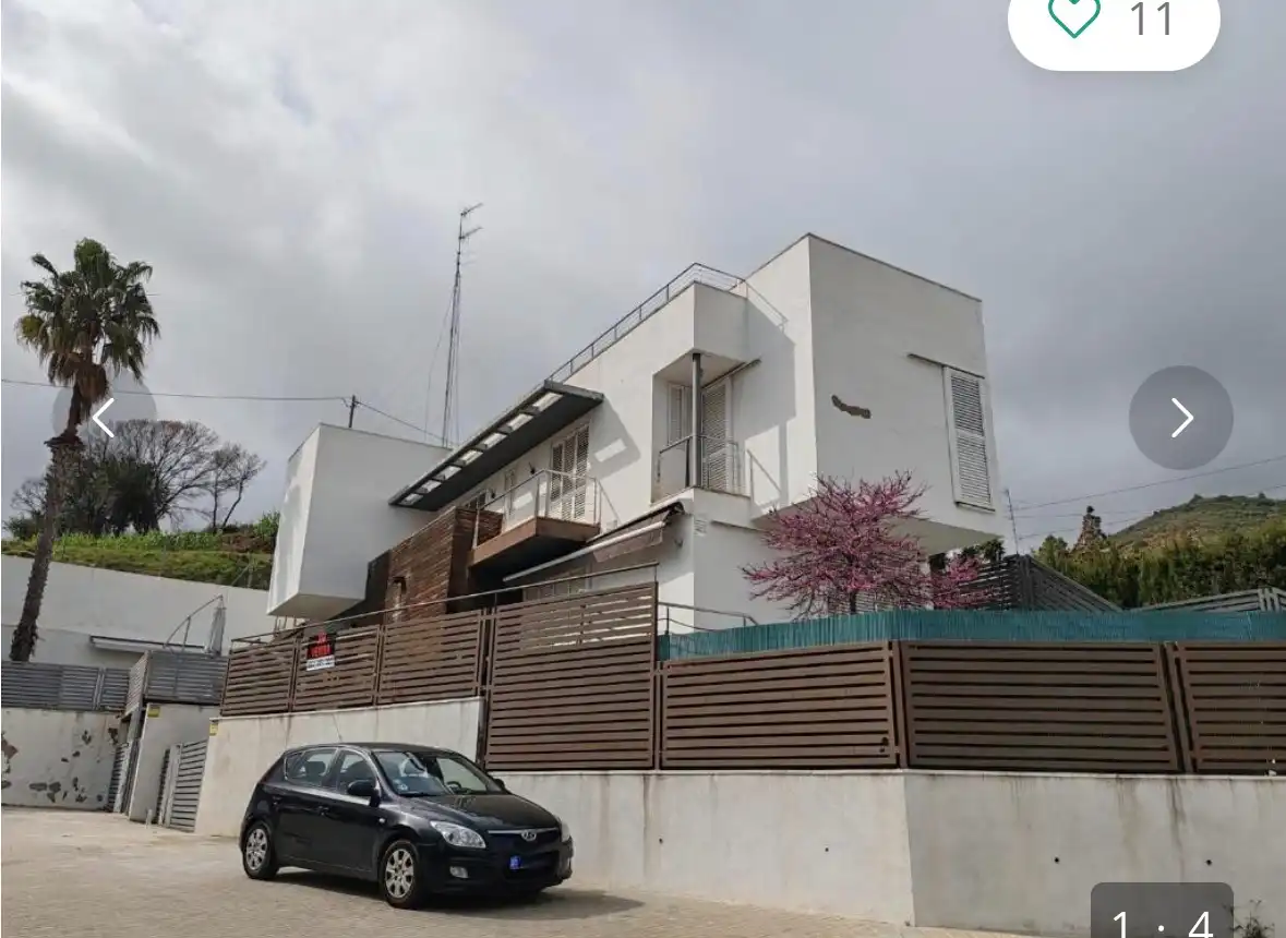 Vista exterior de Casa o chalet en venta en Pineda de Mar con Calefacción, Jardín privado y Parquet