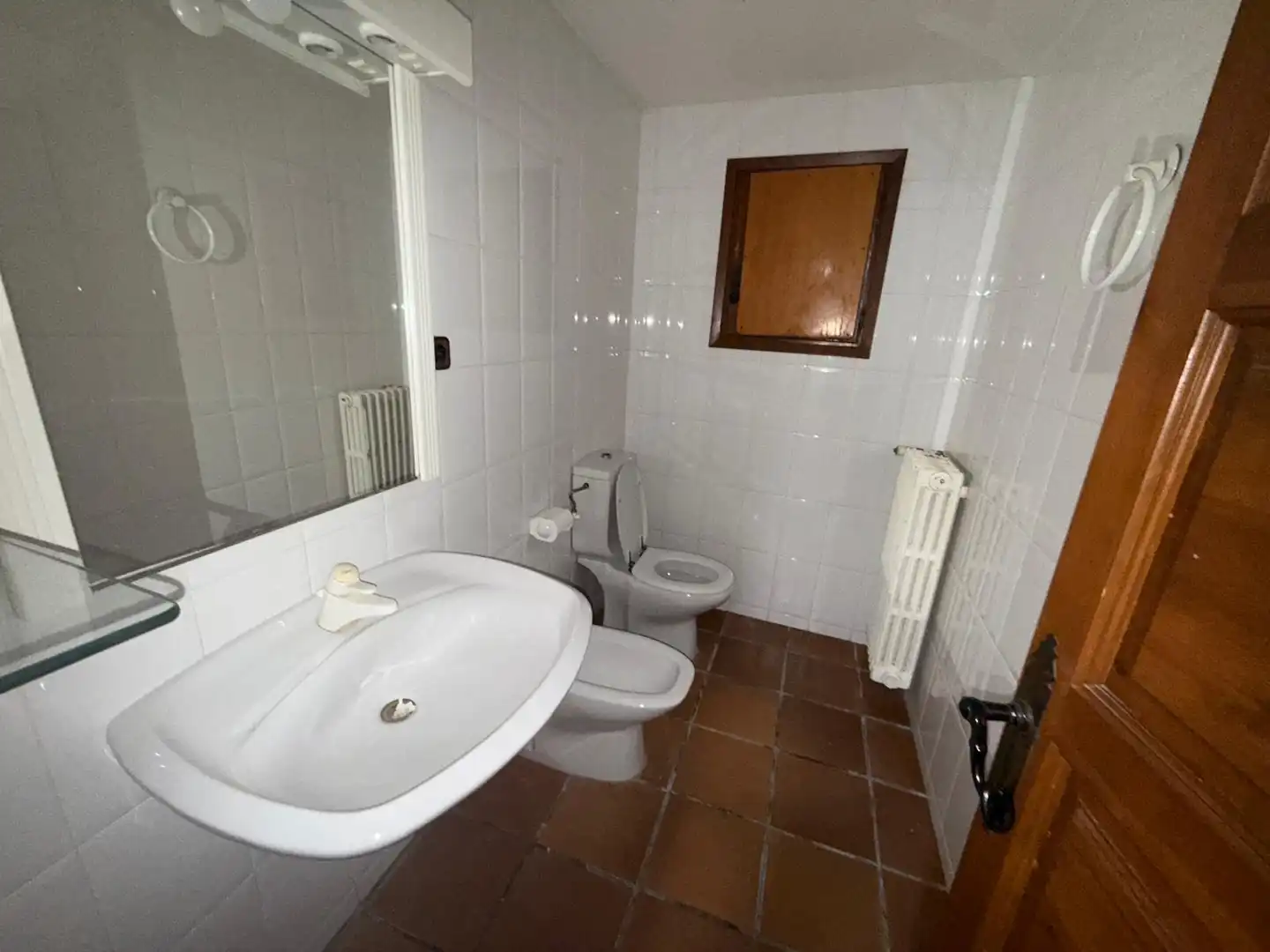 Baño de Finca rústica en venta en El Pont d'Armentera con Parquet, Piscina y Balcón