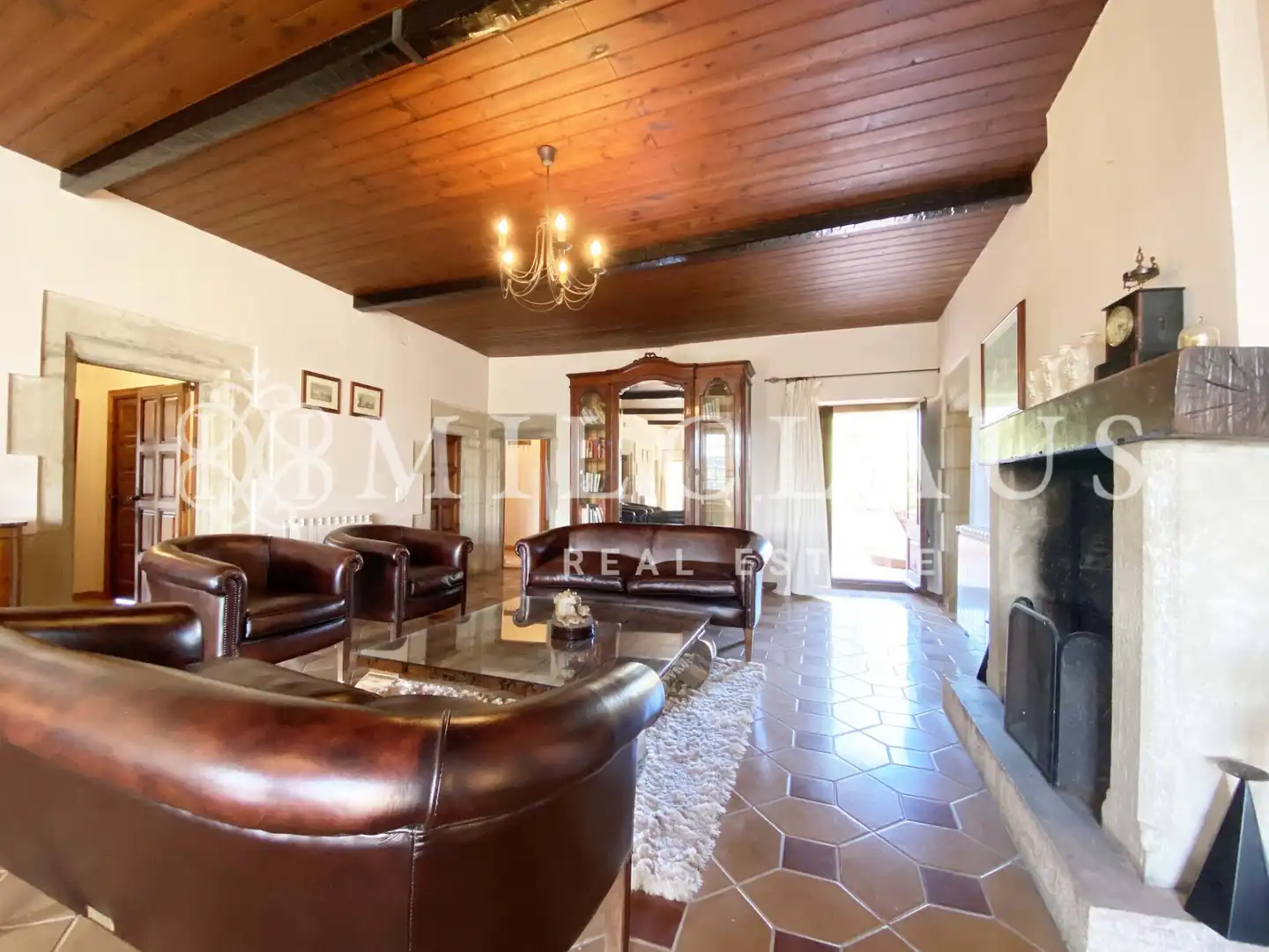 Sala d'estar de Finca rústica en venda en Talamanca amb Aire condicionat, Calefacció i Jardí privat