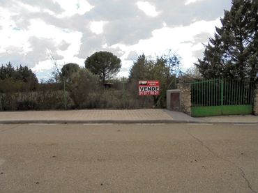 Terreny residencial en venda a Hontoba