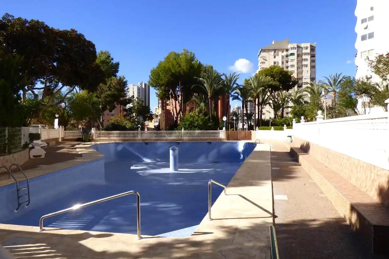Piscina de Apartament en venda en Benidorm amb Piscina i Piscina comunitària