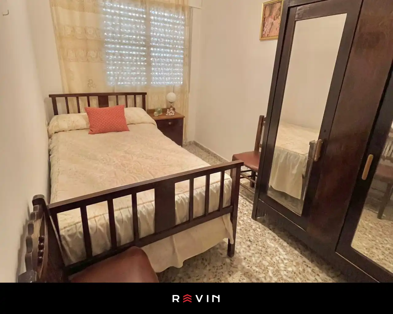 Habitación de Piso en venta en Úbeda con Amueblado, Microondas y TV