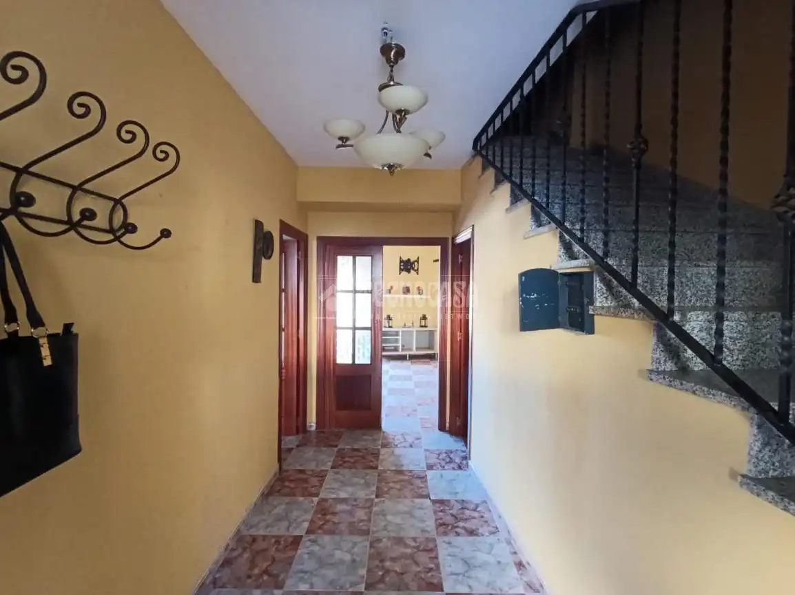 Detached homes for sale in Santa Elena  with Heating