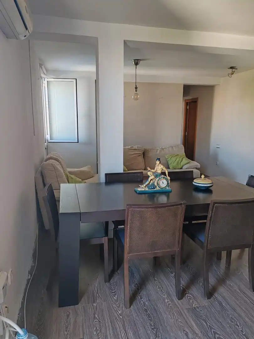 Piso de alquiler en Tres Forques
