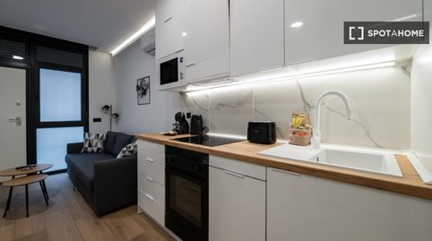 Foto 4 de Piso de alquiler en Lucero, Madrid Capital