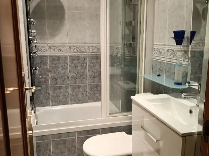 Bathroom of Flat for sale in Algete Centro