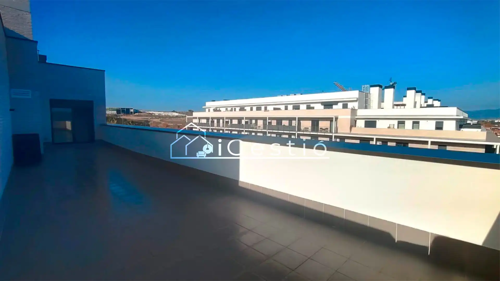 Àtic amb piscina de lloguer a Carrer de Francesc Macià, imagen 2