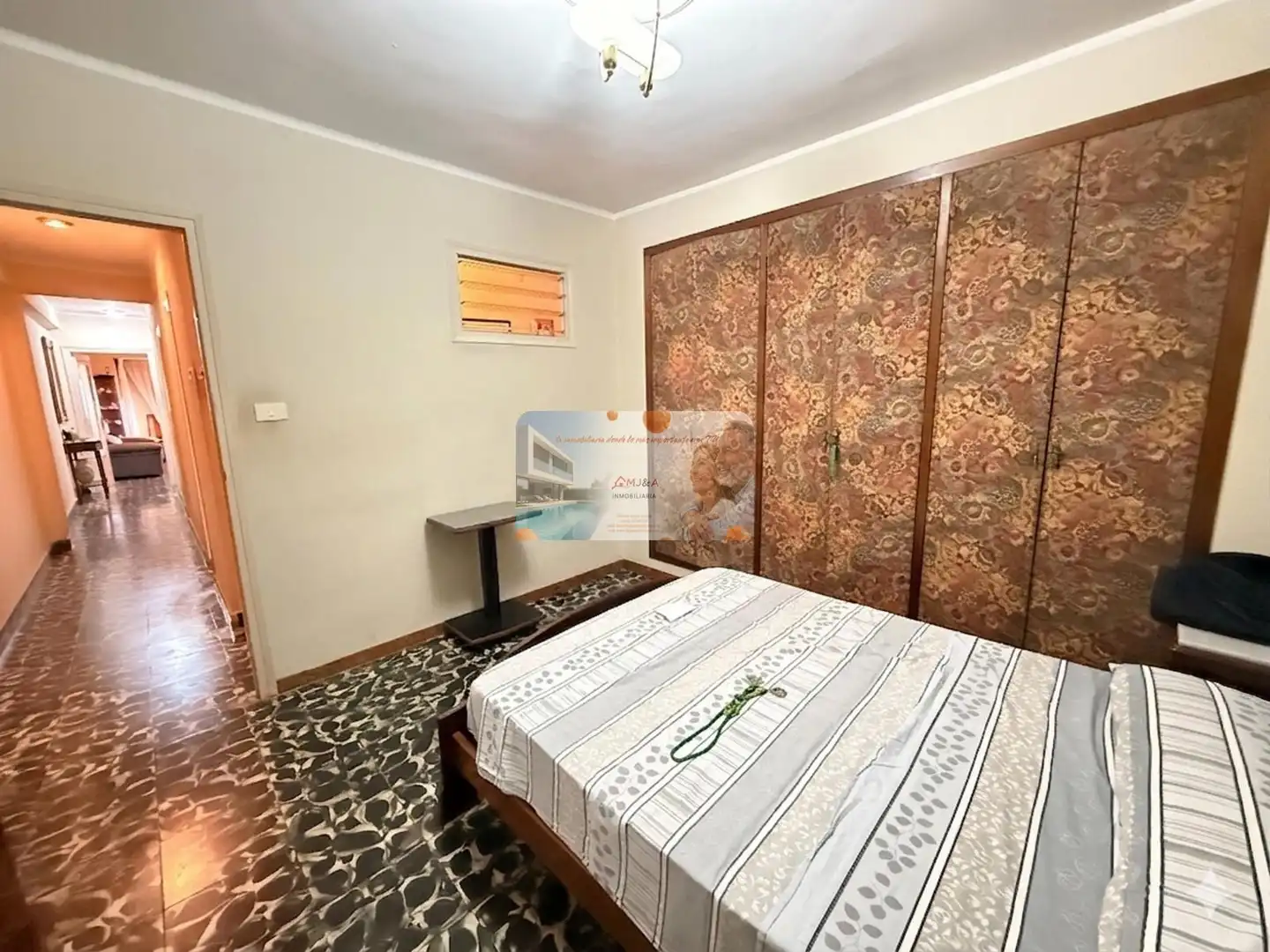Habitación de Piso en venta en Castellón de la Plana / Castelló de la Plana con Amueblado, Horno y Lavadora