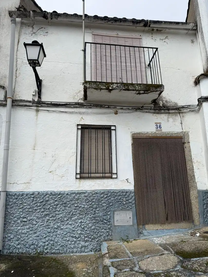 Casa en venda a Alcuéscar